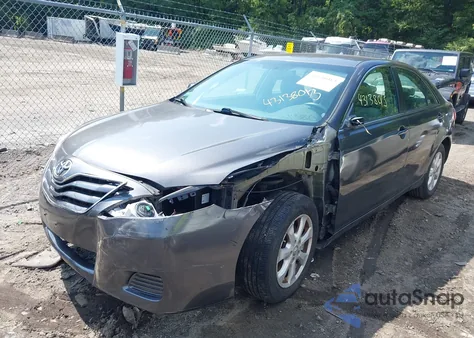 2011 Toyota Camry Le z USA, uszkodzony, nr VIN 4T4BF3EK5BR174632